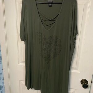 Torrid Dark Green Crisscross Heart Tee